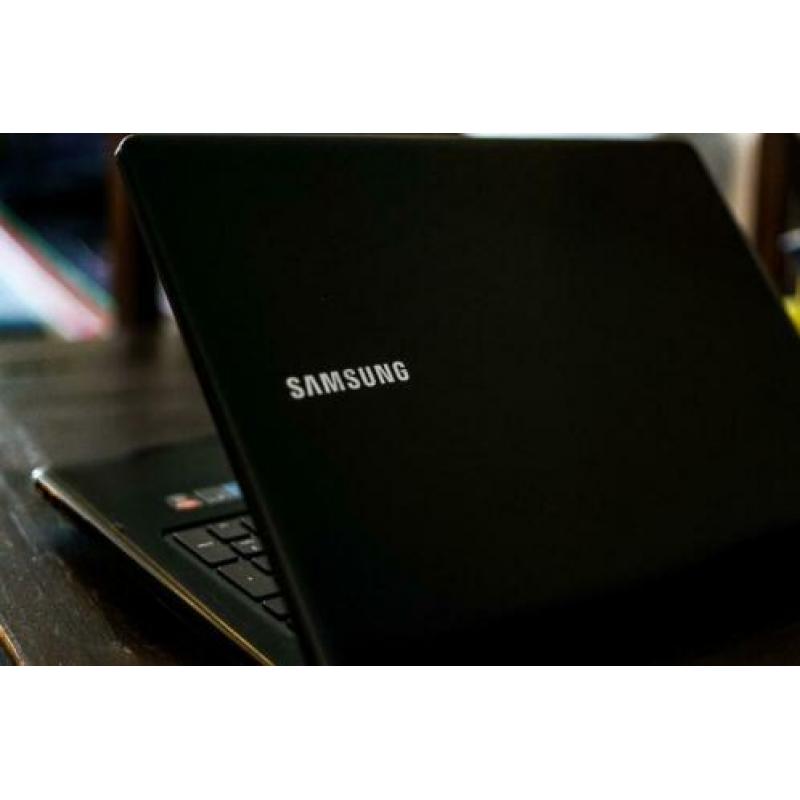 Sterk laptop van Samsung! Met graphic card!!