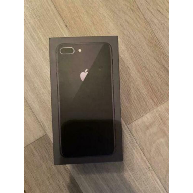 iPhone 8 Plus