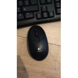 Draadloos toetsenbord + muis