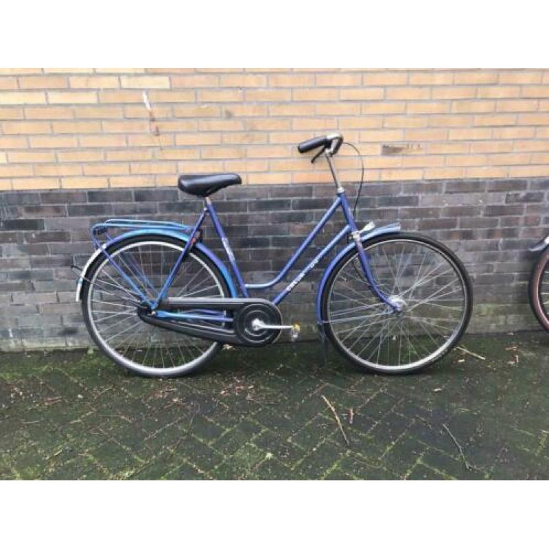 Diverse nagekeken fietsen fiets damesfiets bike bicycle