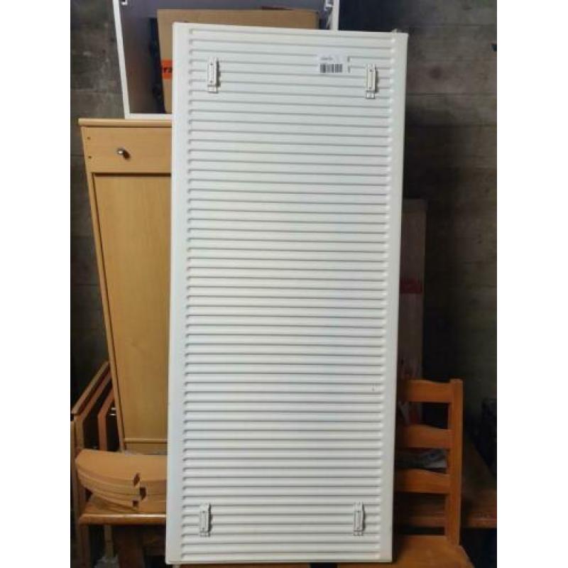 kort gebruikte radiator ivm vloerverwarming