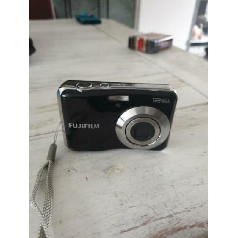 Te koop digitale camera fujifilm finepix av130
