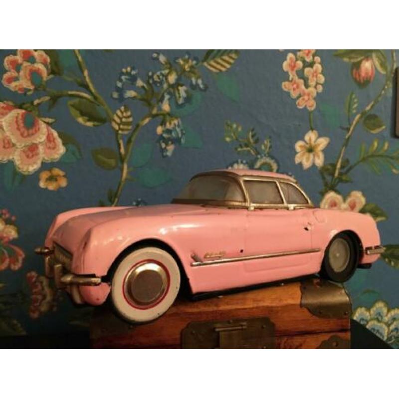 Chevrolet roze vintage retro oltimer modelauto schaal MF316