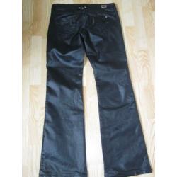 ZEER MOOIE DAMES ZWARTE BROEK van ADILISK.mt.M