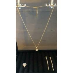 Strass setje verguld ringmaat 18,5