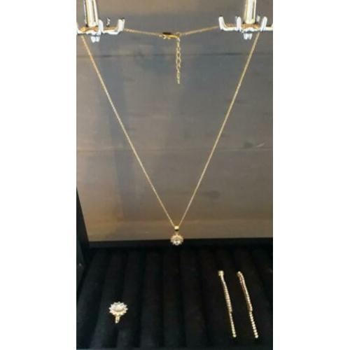 Strass setje verguld ringmaat 18,5