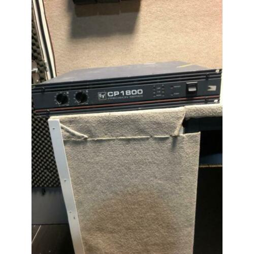 Ev cp1800 versterker 2x600 watt