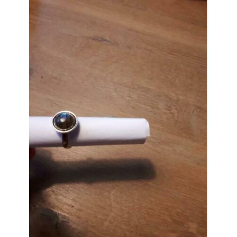 Zilver ring kameleon met laboriet, verwisselbare steen