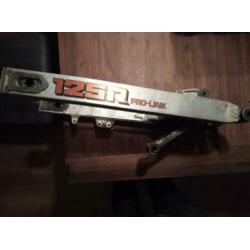 Honda cr125 1984 achterbrug met pro-link systeem