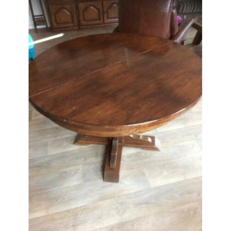 Ronde eettafel donkerbruin eiken (uittrekbaar)