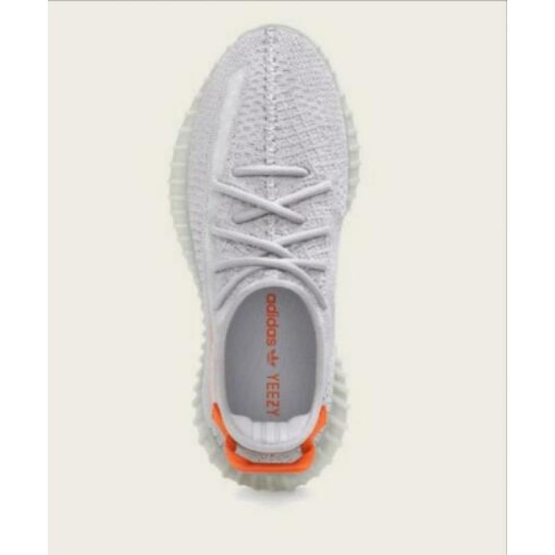 Yeezy boost 350 v2 tail light (EU40 2/4) (US7.5)