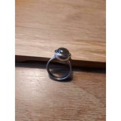 Zilver ring kameleon met laboriet, verwisselbare steen