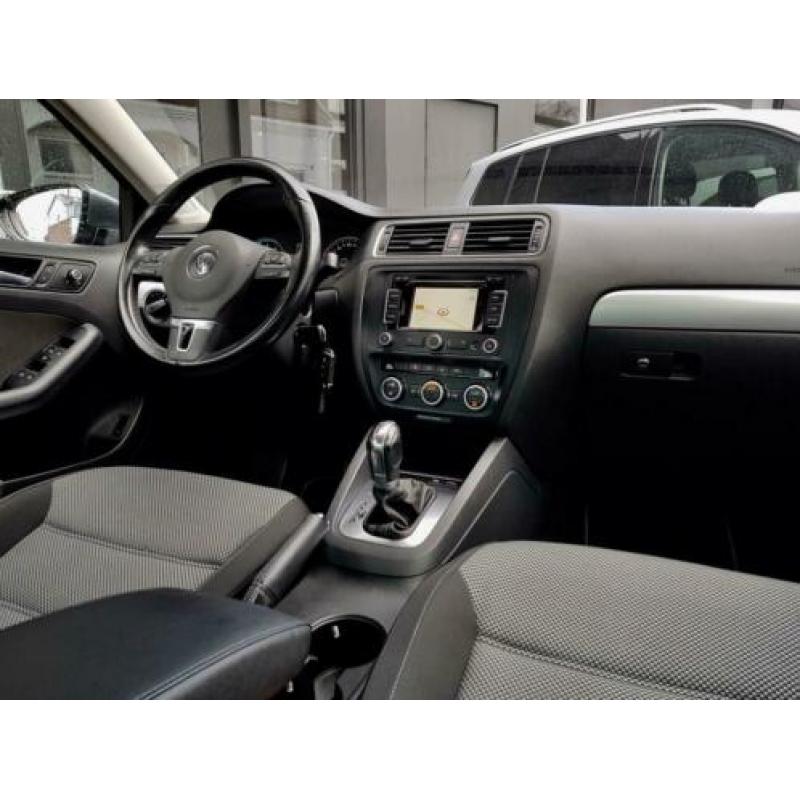 Volkswagen Jetta HYBRID GRATIS 1JAAR RENTEVRIJ LENEN!