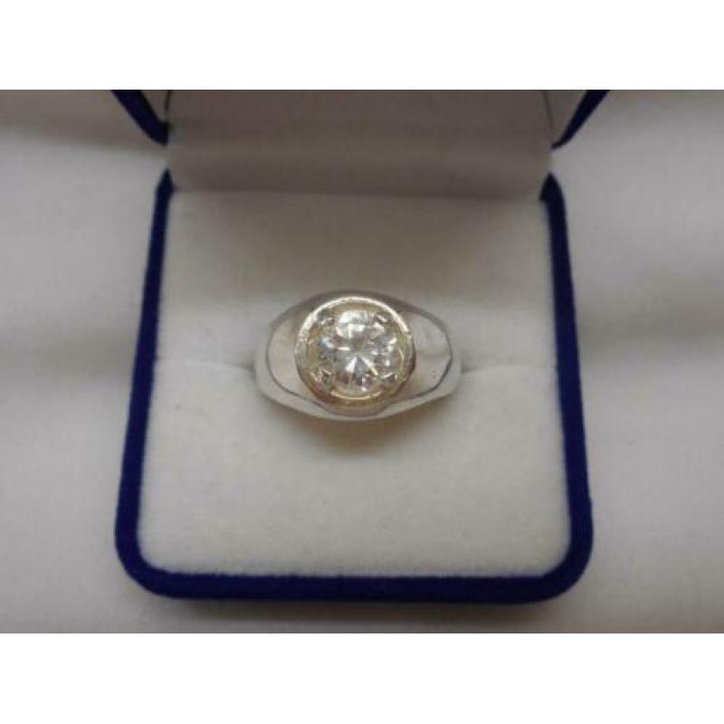 Zilveren unisex ring met heldere steen maat 19 nr.637