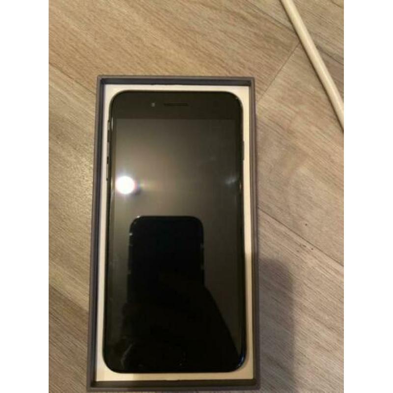 iPhone 8 Plus