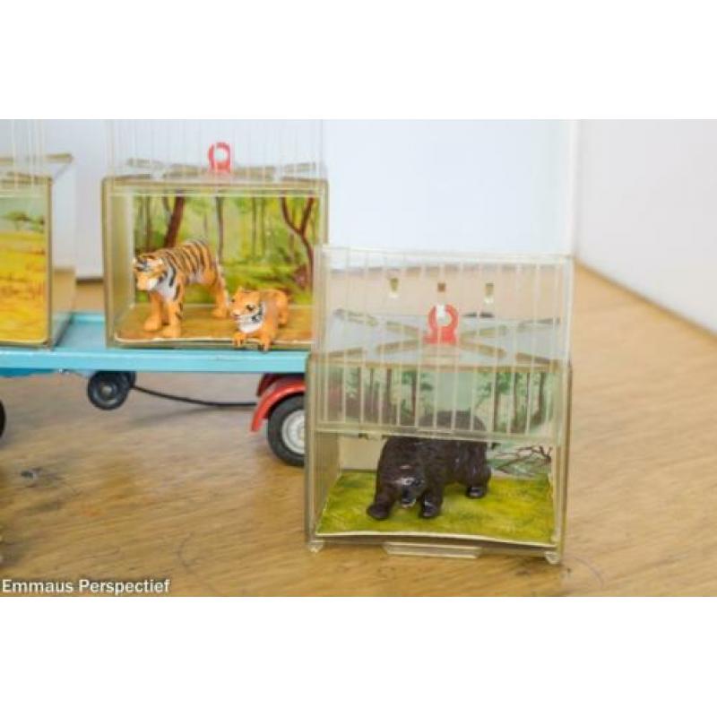 CORGI Chipperfields Menagerie