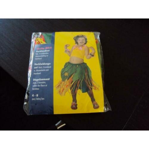 Nieuw Hawai-Pakje+toebehoren voor 4-8 jaar/ nog in plastic