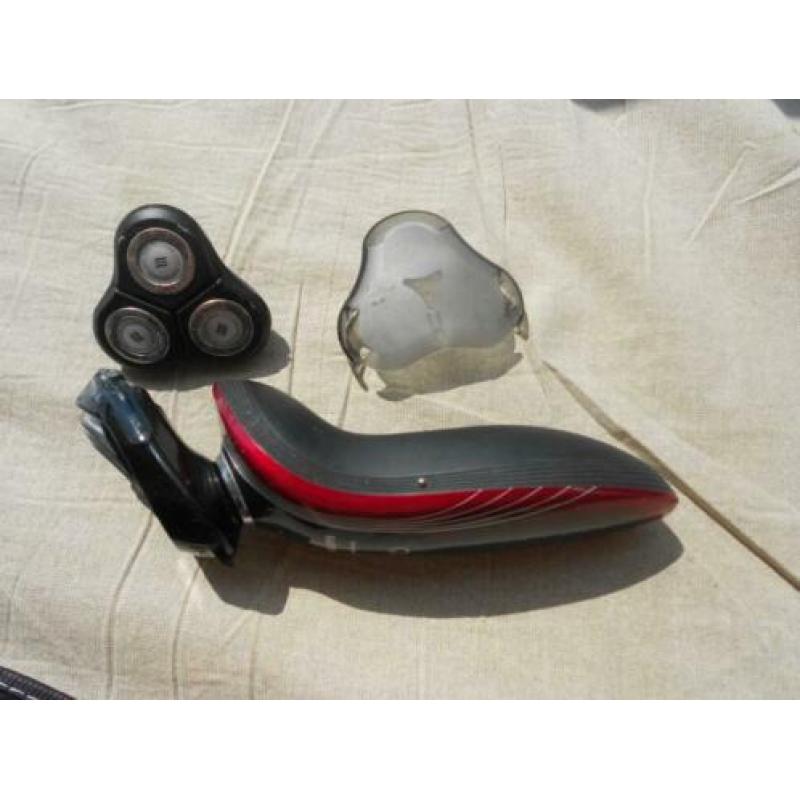 Philips nat- en droogshaver met tondeuse RQ 1175 series 7000
