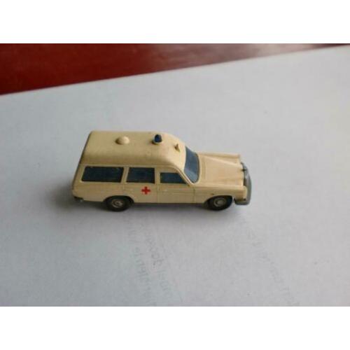 Wiking Mercedes 200 Ambulance