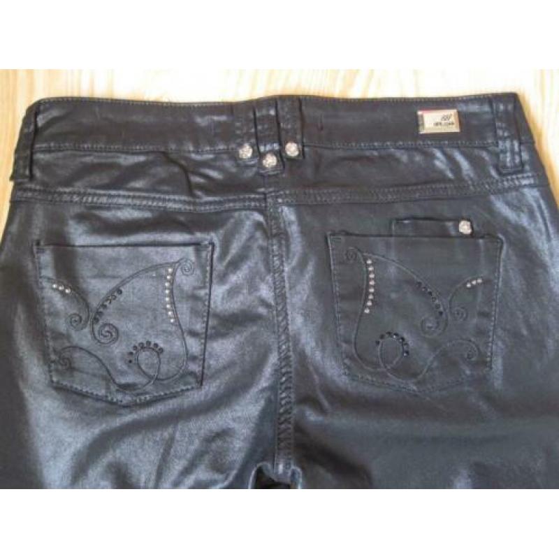 ZEER MOOIE DAMES ZWARTE BROEK van ADILISK.mt.M