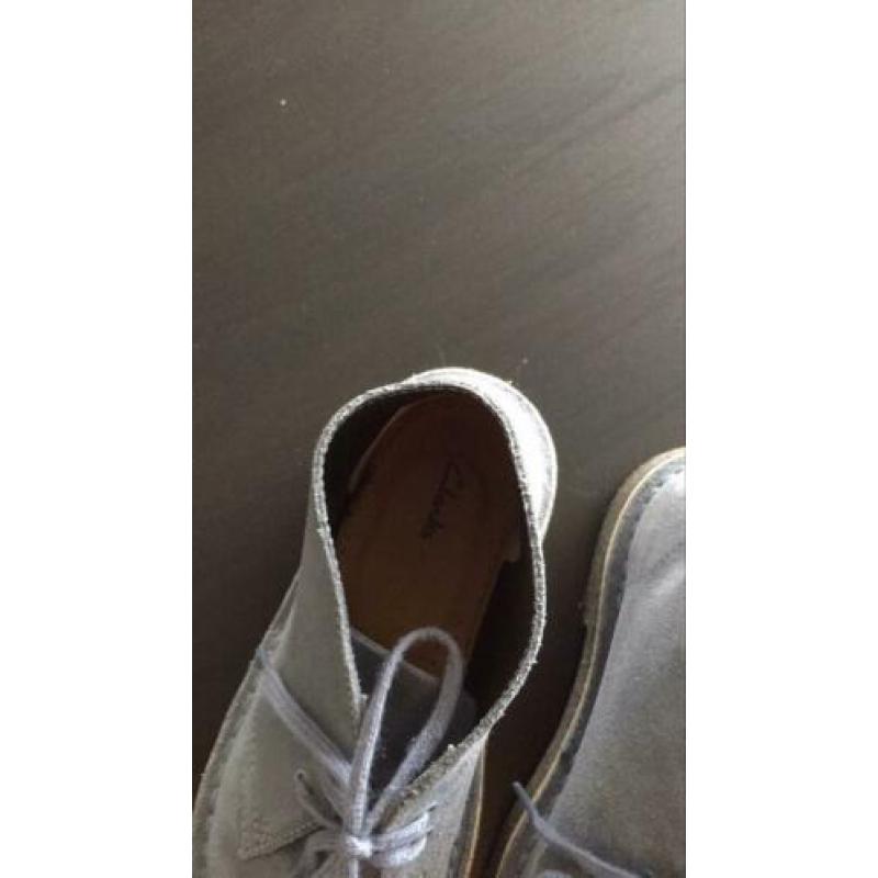 Clarks desert boots 37