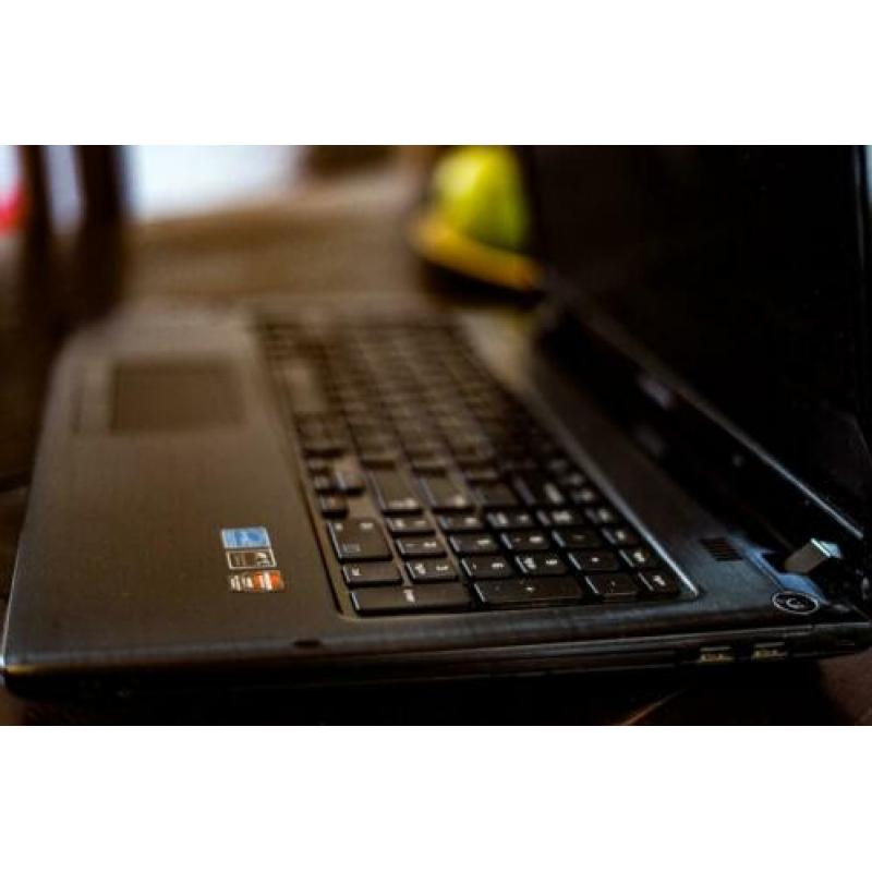 Sterk laptop van Samsung! Met graphic card!!
