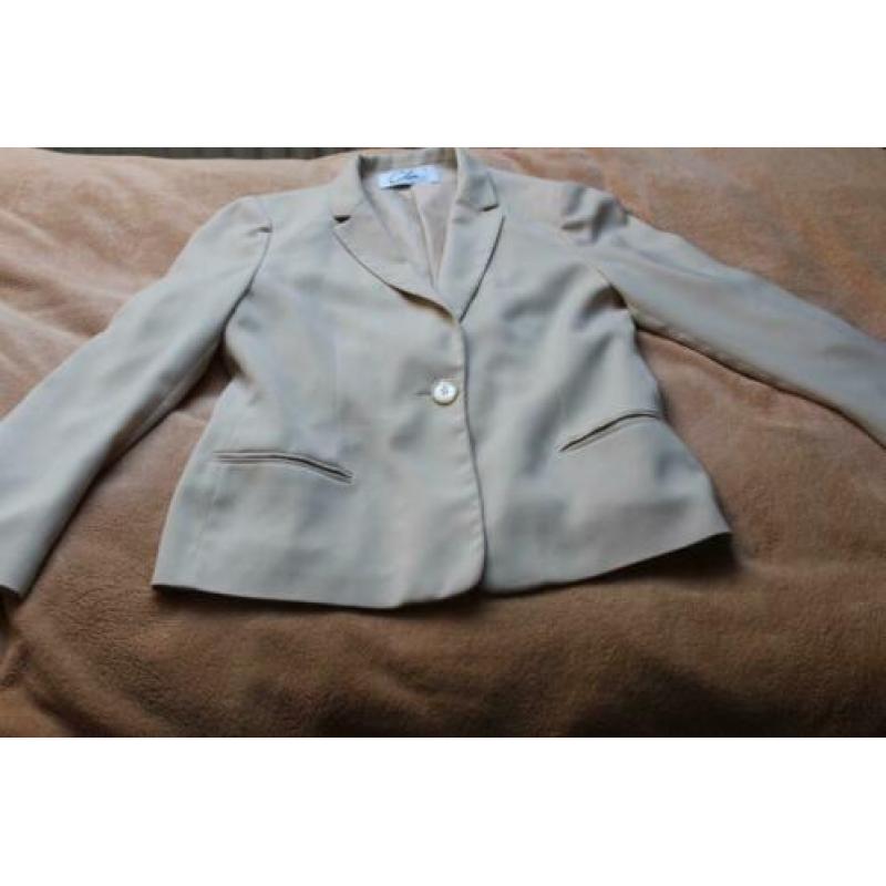 mooi blazer van CLAIRE PARIS maat 40/42