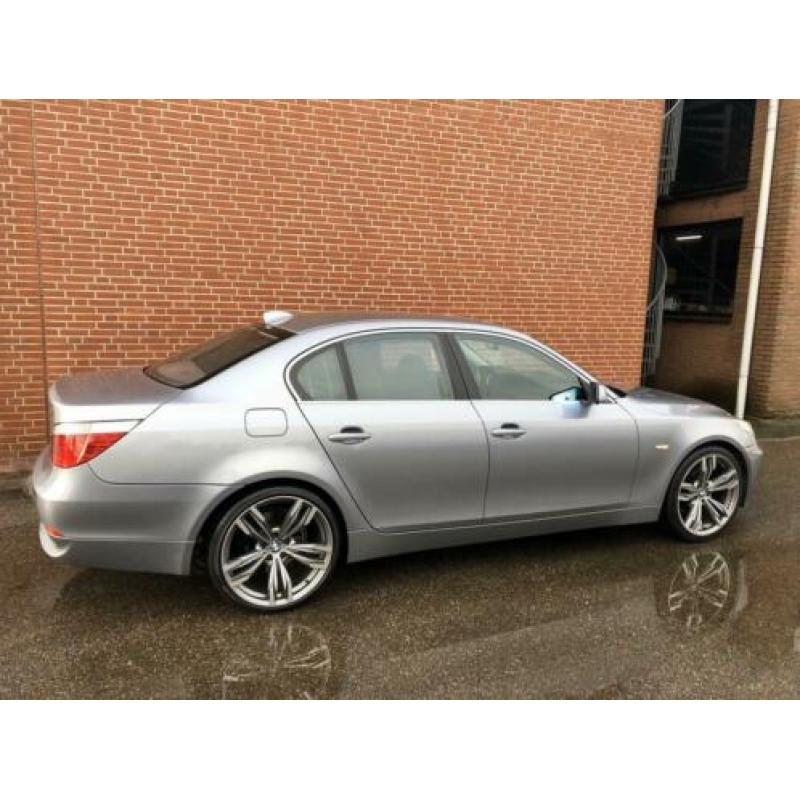 Bmw 520i Sedan M5 Pakket Aut/Airco/LEER/20" M6/Pdc/Koopje!