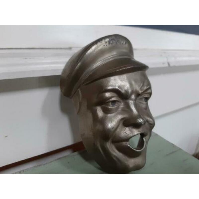 Karakteristieke scheepsmankop, genummerd