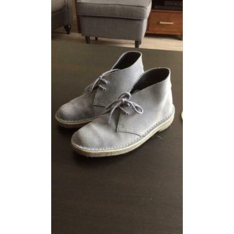 Clarks desert boots 37