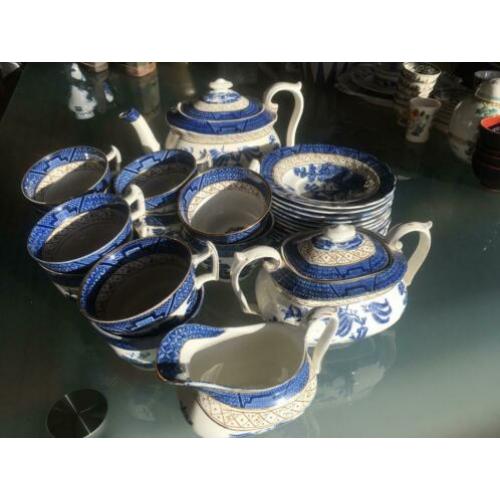 Royal Doulton Booths ‘ Real Old Willow’ decor met goudrand