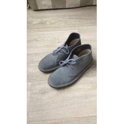 Clarks desert boots 37