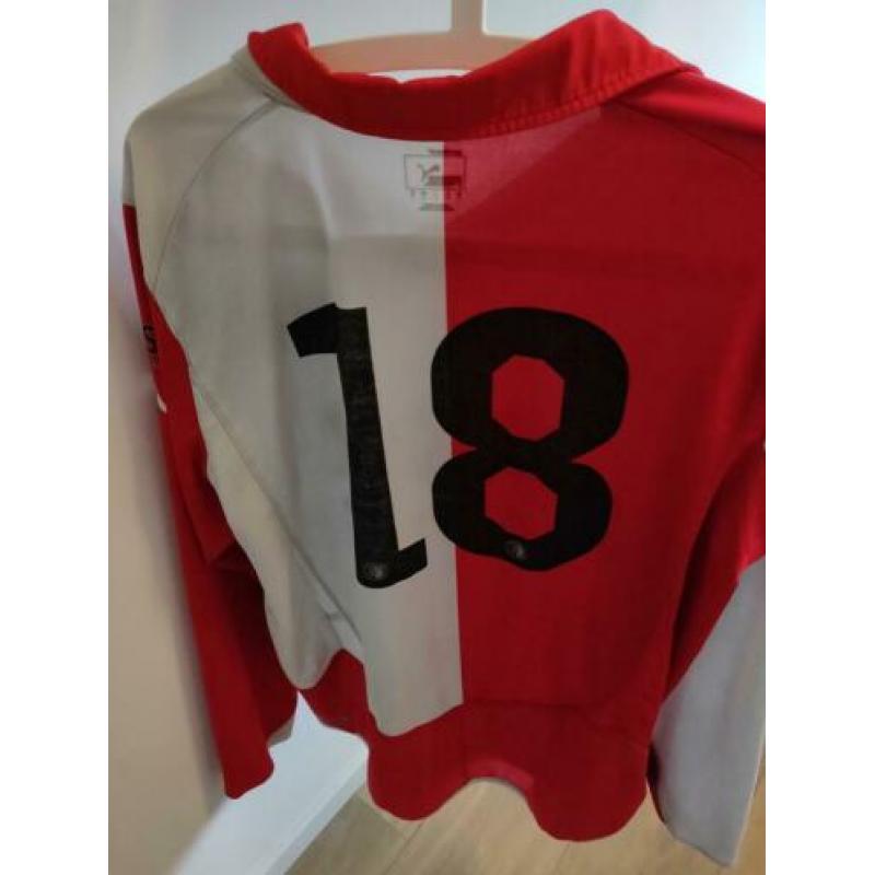 Feyenoord shirt. Lange mouwen. Maat L