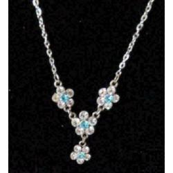 zilverkleurige ketting met witte / lichtblauw bloem strass