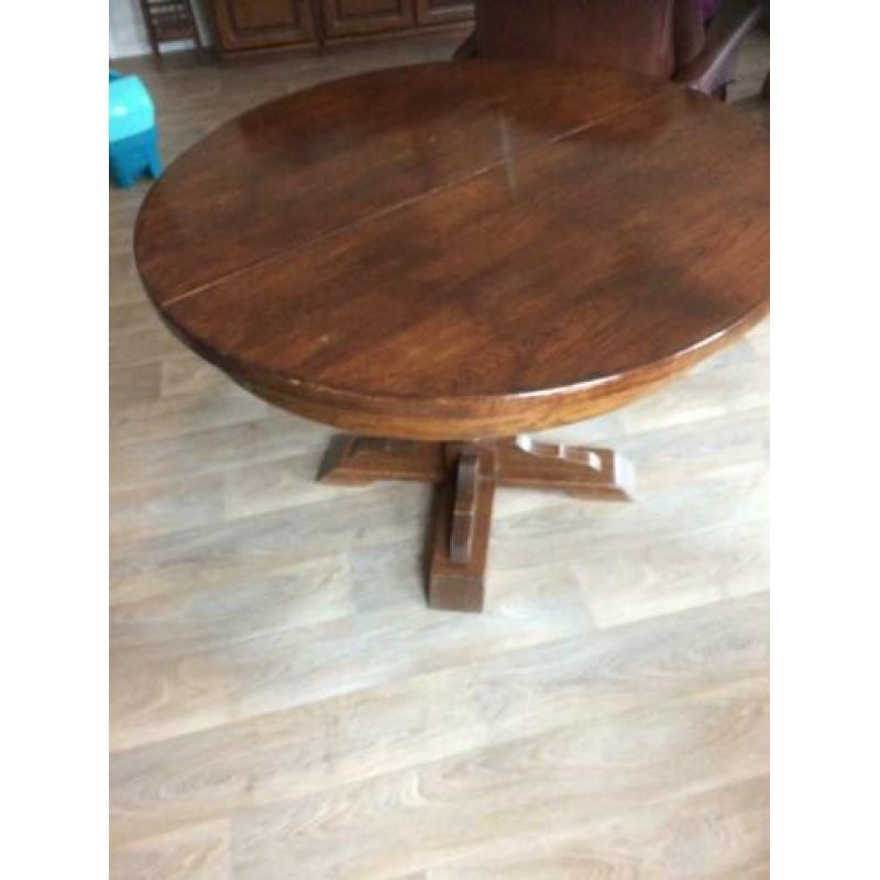 Ronde eettafel donkerbruin eiken (uittrekbaar)