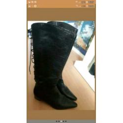 Chocoladebruine laarzen merk Cypres maat 39