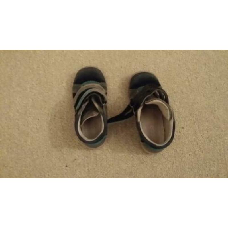 kinder schoenen, gympen en laarzen maat 24