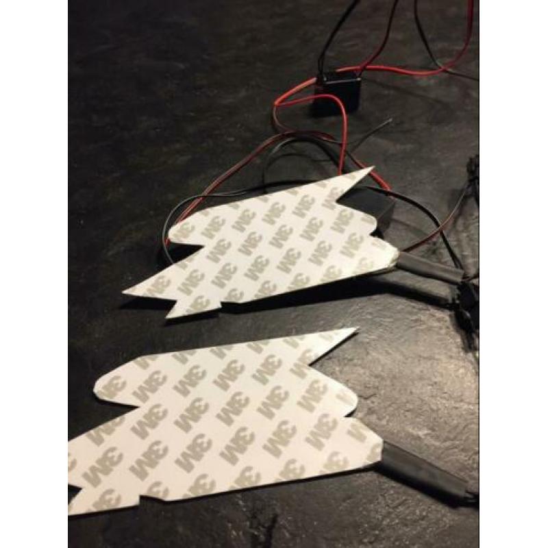 Led verlichte gsxr emblemen . Nieuw in doos 12 volt