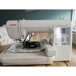 Borduurmachine Janome Memory Craft 200E