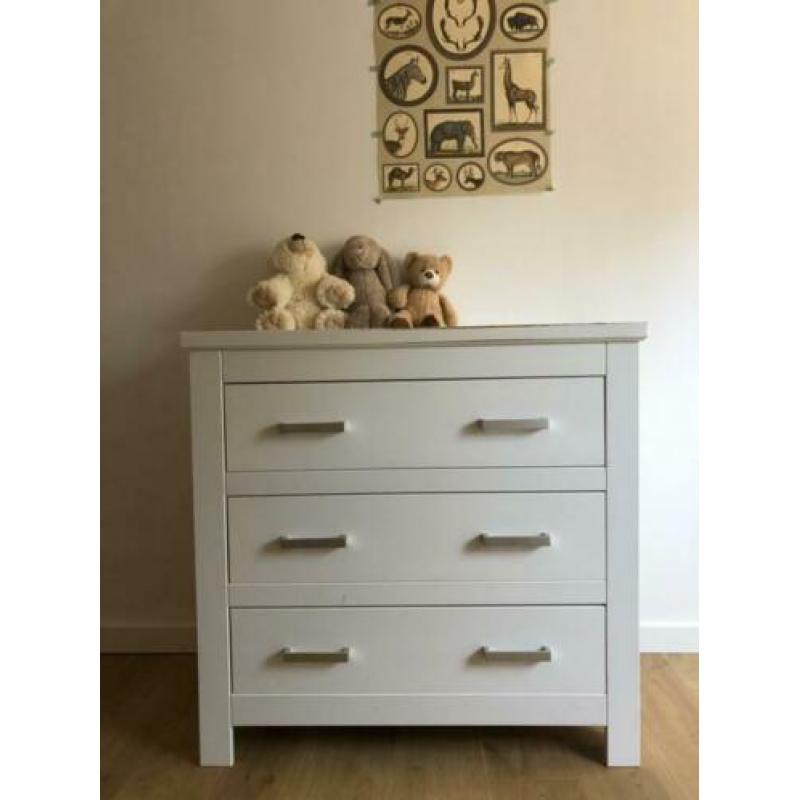 Bopita commode kleur wit.