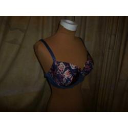 beugelBH maat 85D 85 D