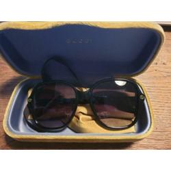 Zwarte zonnebril Gucci GG0022S