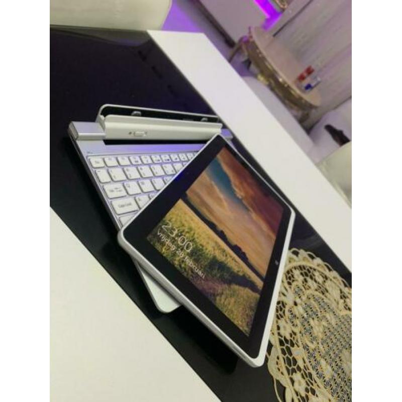 Acer atom 2in1 met NFC super snel