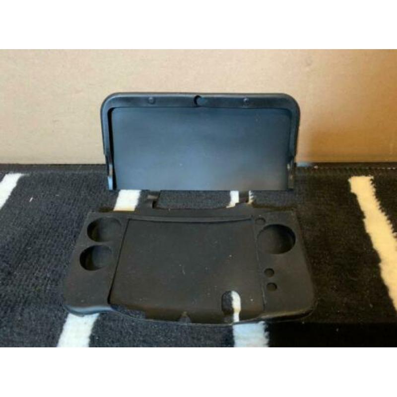 Nieuwe ongebruikte Nintendo 3DS XL siliconen hoes