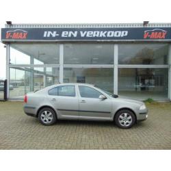 Skoda Octavia 1.8 TSI 16V Elegance Edit Nap Clima Cruise Pdc