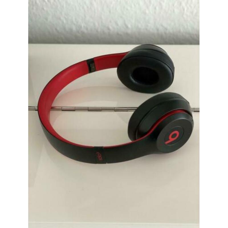 Beats solo 3 wireless
