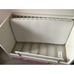 Ikea ledikant, super compleet en netjes! Matras, kussen, dek