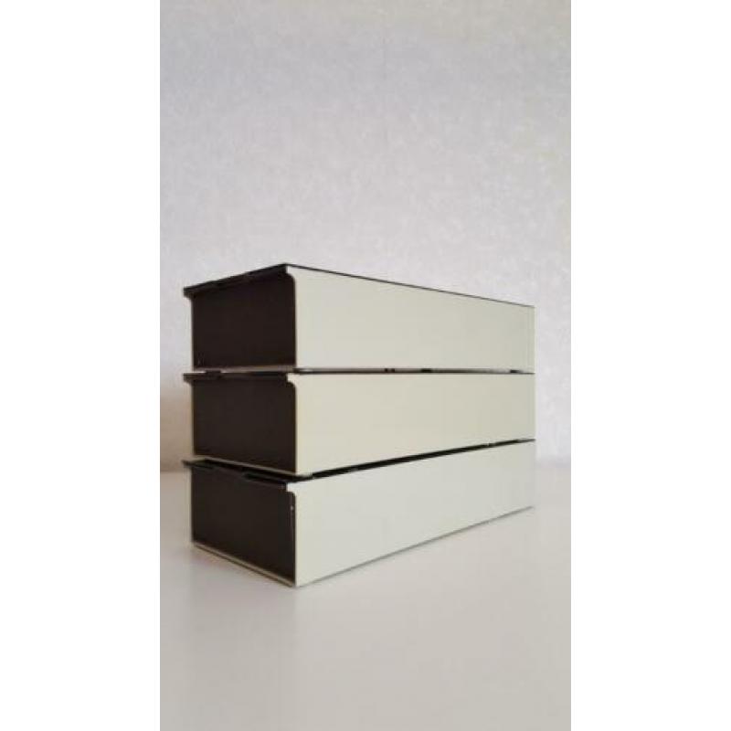 Dia magazijn, stapelbaar, ieder voor 100 dia’s, 23 stuks.