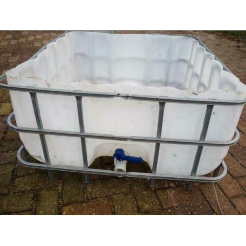 Slowfeeder of waterbak