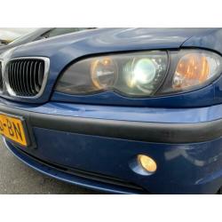 BMW 3-Serie 2.0 I 318 Touring 2003 Blauw